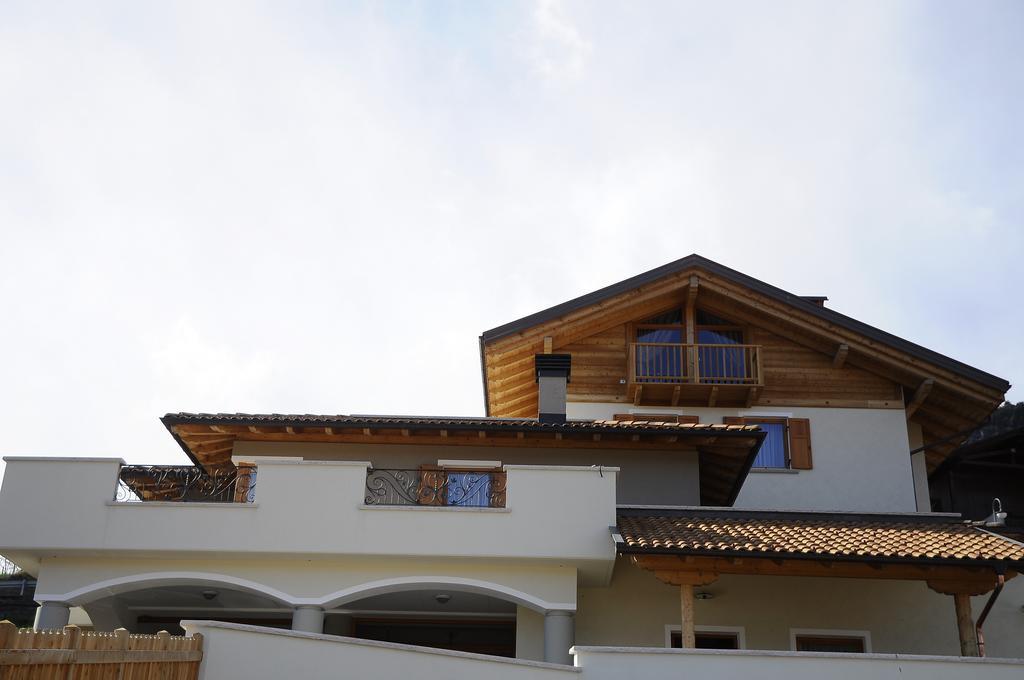 Horse House